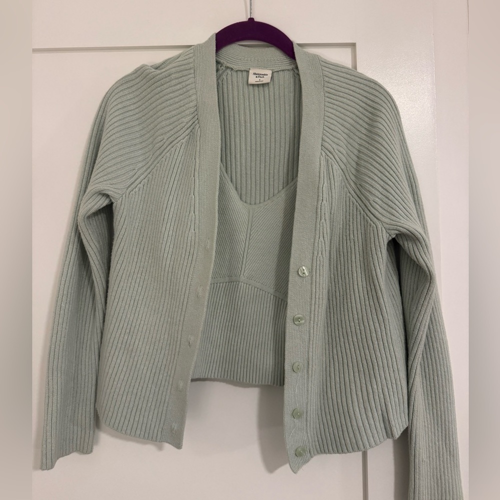 Abercrombie & Fitch light green tank and cardigan set